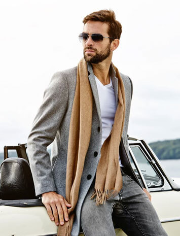 how to wear a scarf men