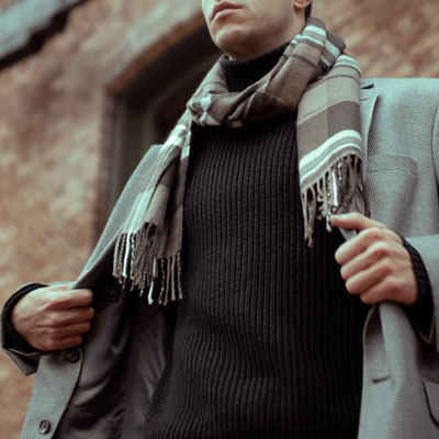Man wearing wool scarf