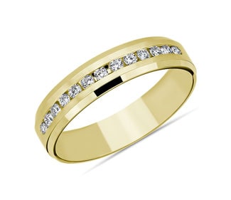 Beveled Edge Channel-Set Diamond Wedding Ring