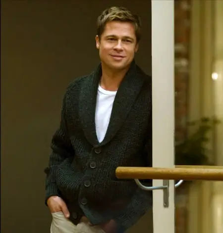 Screenshot of Brad Pitt wearing a green sweater in The Curious Case of Benjamin Button