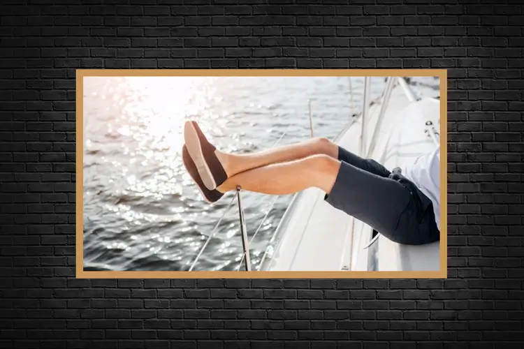 9 Stylish, Timeless Shoes to Wear with Shorts