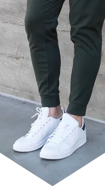 Man wearing joggers and sneakers