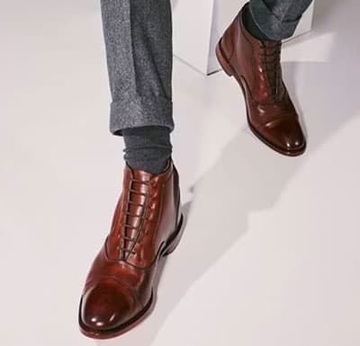 Brown oxford boot