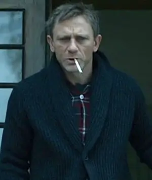 Daniel Craig wearing a shawl collar cardigan in The Girl with the Dragon Tattoo