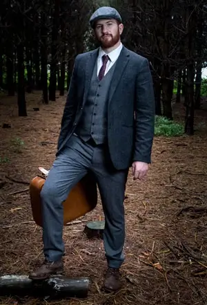 Man dressed like Peaky Blinders